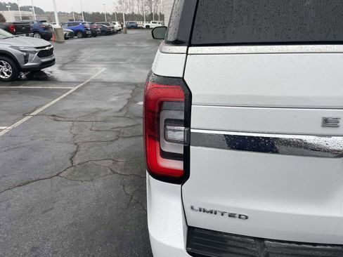 Used 2024 Ford Expedition Limited image 20