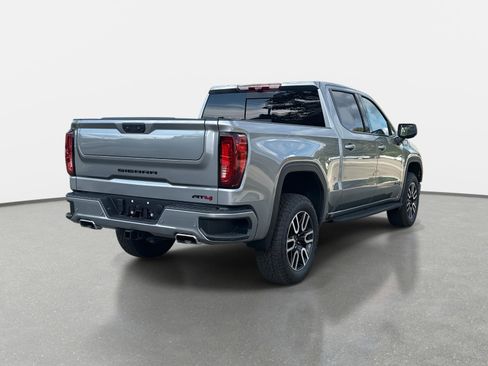 Used 2024 GMC Sierra 1500 AT4 w/ Technology Package image 5