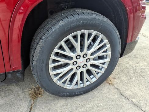 New 2026 GMC Acadia Denali w/ Super Cruise Package image 9