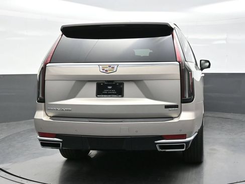 Certified 2024 Cadillac Escalade ESV Premium Luxury AWD/4WD image 6