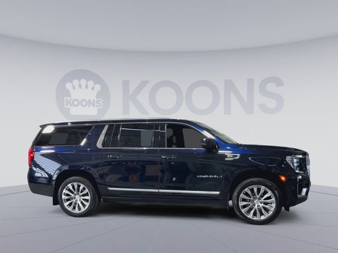 Used 2024 GMC Yukon XL Denali w/ Denali Reserve Package AWD/4WD image 12