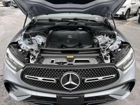 Used 2025 Mercedes-Benz GLC 350e 4MATIC image 27