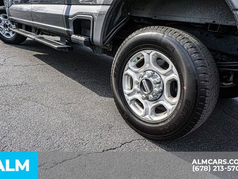 Used 2025 Ford F250 XLT image 15