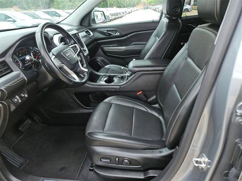 Used 2023 GMC Acadia SLT image 11