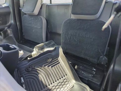 Used 2022 Toyota Tacoma SR5 AWD/4WD image 14