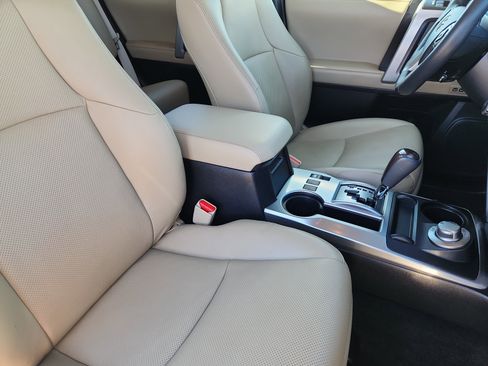 Used 2021 Toyota 4Runner Limited image 13