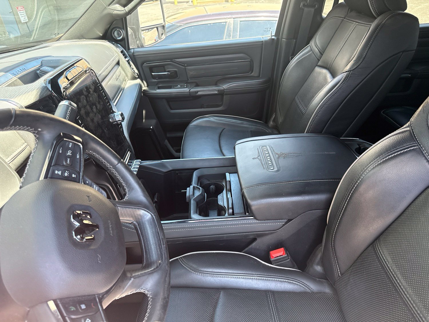 Used 2024 RAM 3500 Limited AWD/4WD image 12