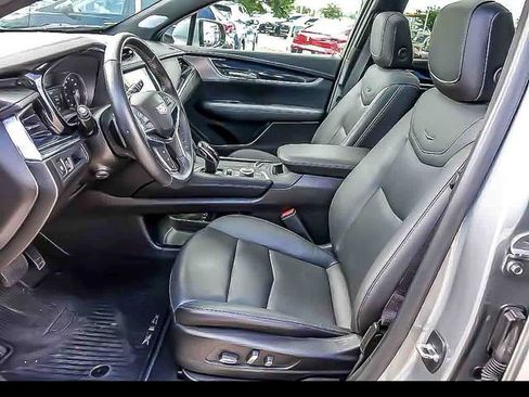 Certified 2024 Cadillac XT5 Premium Luxury AWD/4WD image 11