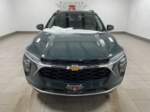 New 2026 Chevrolet Trax LT w/ Driver Confidence Package image 2