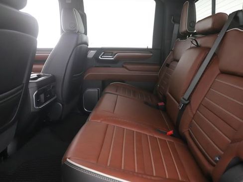 Used 2025 GMC Sierra 2500 Denali Ultimate AWD/4WD image 30