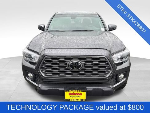 Used 2022 Toyota Tacoma TRD Off-Road w/ Technology Package image 2