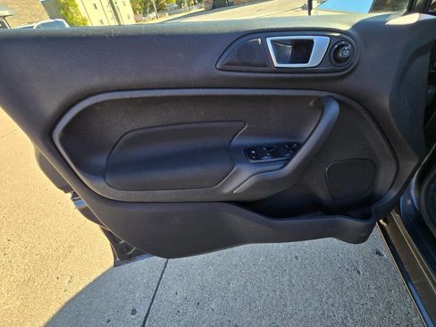 Used 2015 Ford Fiesta SE w/ Comfort Package image 21