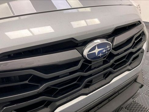 Used 2025 Subaru Crosstrek 2.0i Premium image 25