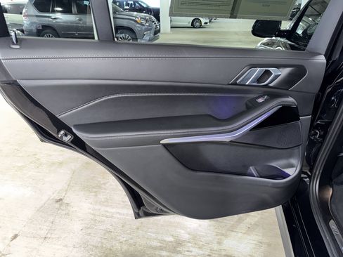 Used 2024 BMW X7 xDrive40i w/ M Sport Package image 17