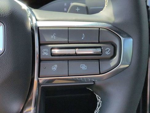 New 2026 GMC Acadia Denali w/ Super Cruise Package image 17