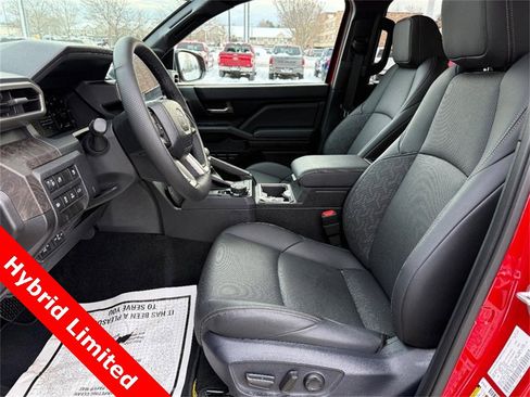 Used 2024 Toyota Tacoma Limited image 16