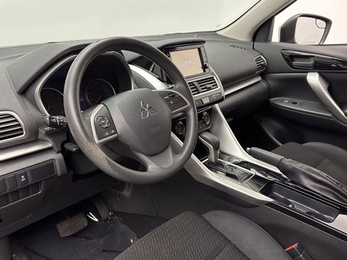 Used 2019 Mitsubishi Eclipse Cross ES image 8