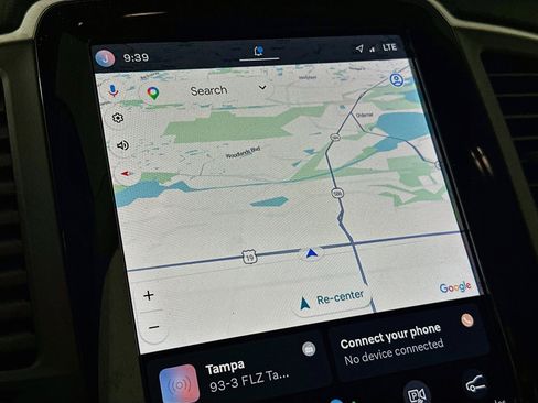 Used 2023 Volvo XC90 B5 Core w/ Protection Package Premier AWD/4WD image 13