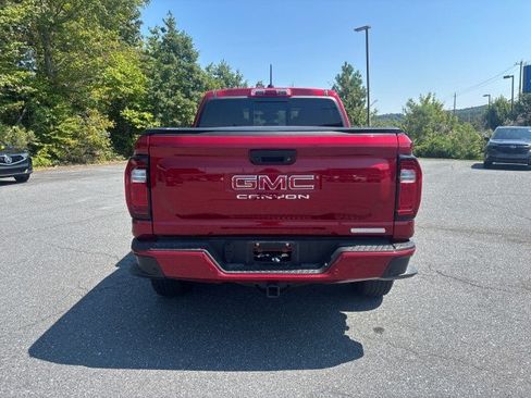 Used 2025 GMC Canyon Elevation w/ Convenience Package RWD image 5