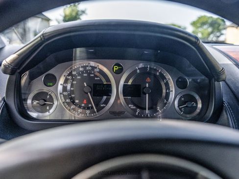 Used 2005 Aston Martin DB9 Coupe RWD image 19