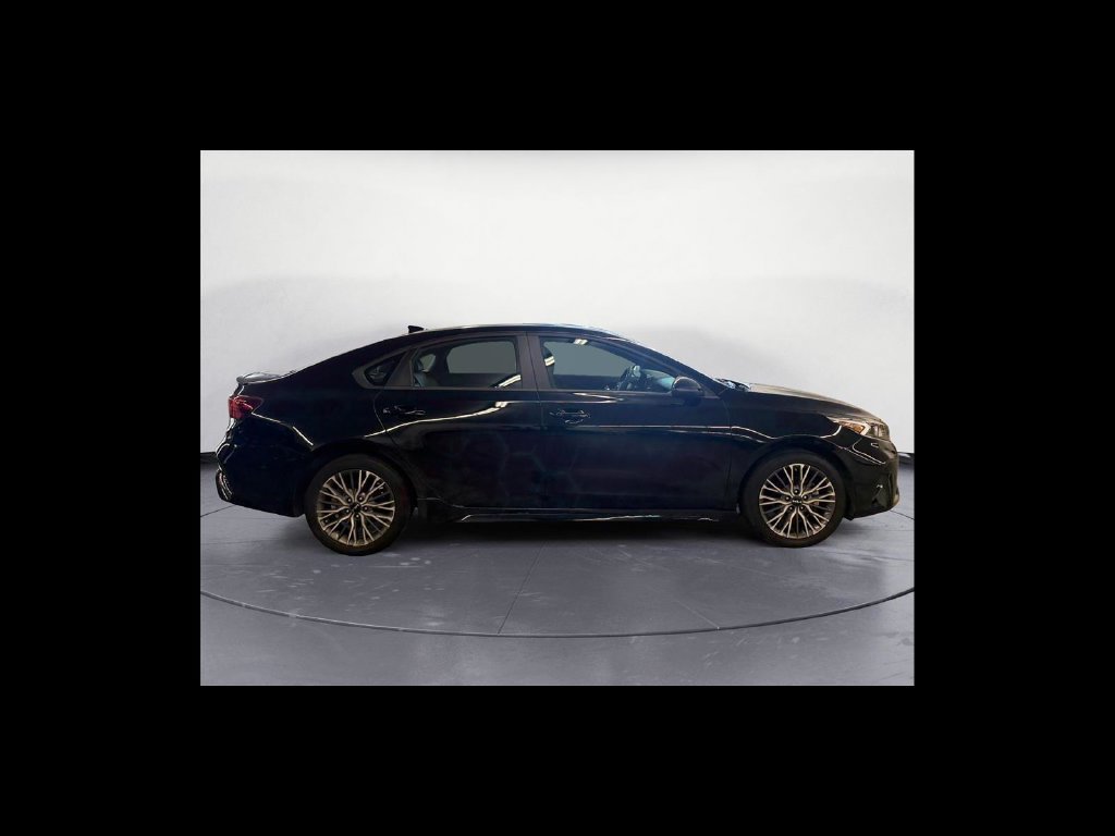 Used 2024 Kia Forte GT-Line w/ GT-Line Premium Package FWD image 7