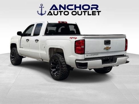 Used 2016 Chevrolet Silverado 1500 Custom w/ Custom Convenience Package AWD/4WD image 6