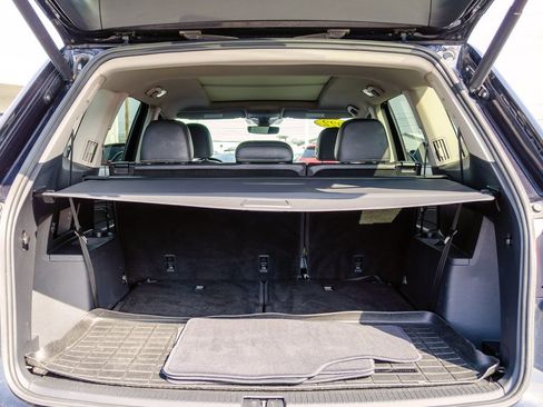 Used 2022 Volkswagen Atlas SEL Premium image 6