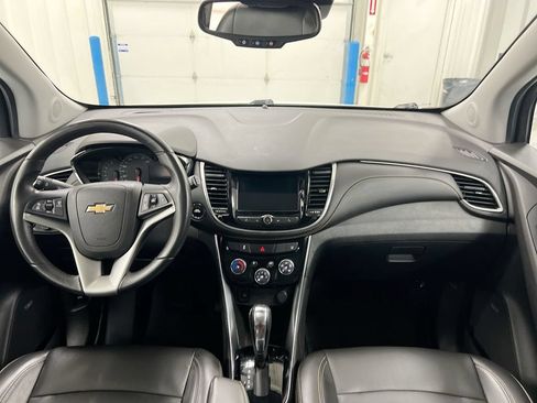 Used 2018 Chevrolet Trax Premier AWD/4WD image 10
