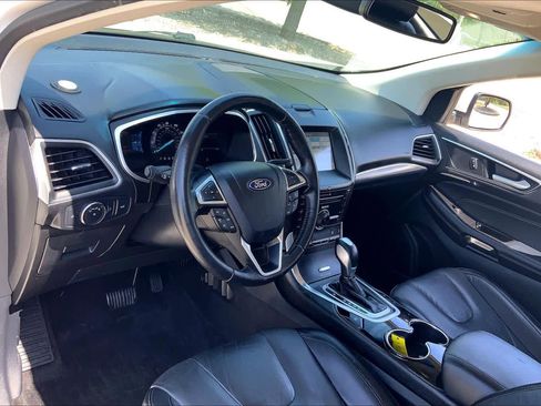 Used 2016 Ford Edge Titanium w/ Equipment Group 302A image 18