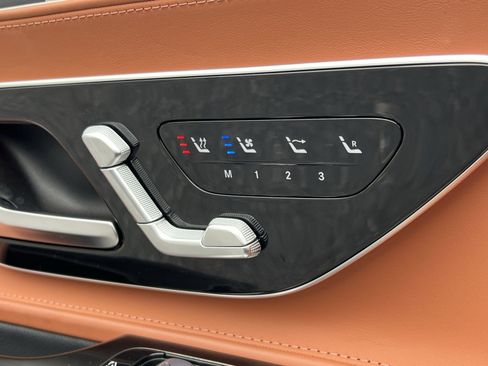 Certified 2022 Mercedes-Benz SL 55 AMG 4MATIC w/ Driver Assistance Package image 42