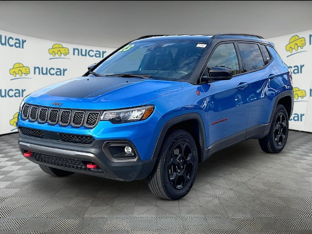 Used 2023 Jeep Compass Trailhawk AWD/4WD image 3