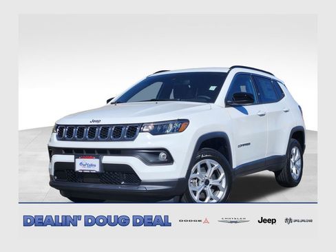 New 2026 Jeep Compass Latitude AWD/4WD image 1