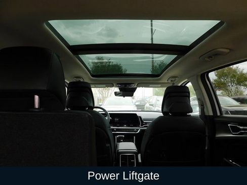 Used 2025 Kia Sportage SX image 12