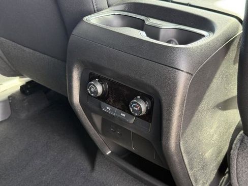 New 2026 Chevrolet Traverse LT image 29