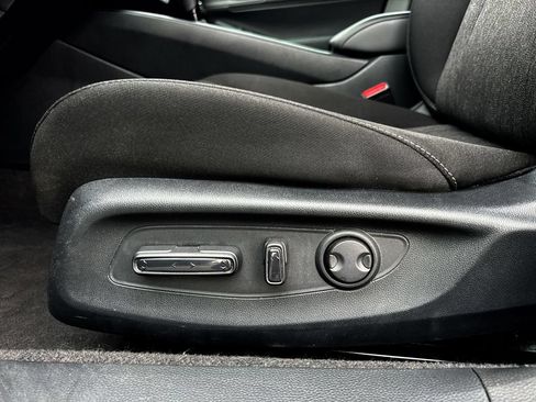 Used 2024 Honda Accord EX image 12