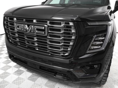 Used 2026 GMC Yukon Denali Ultimate AWD/4WD image 33