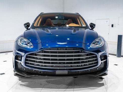 New 2026 Aston Martin DBX 707 image 7
