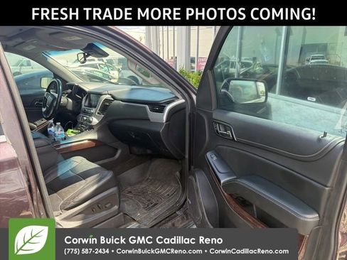 Used 2016 GMC Yukon XL SLT w/ Open Road Package AWD/4WD image 9