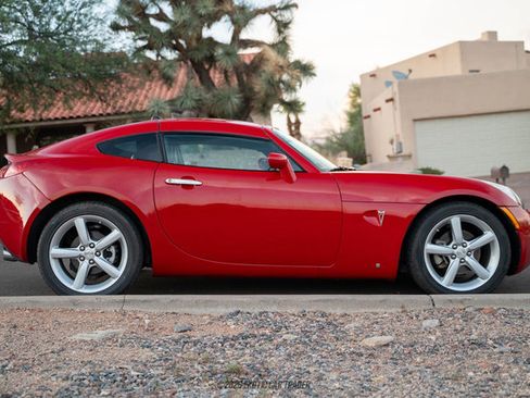 Used 2009 Pontiac Solstice Coupe RWD image 17