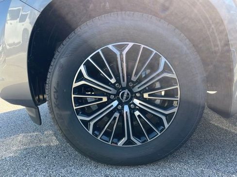 New 2025 Nissan Armada SL image 12