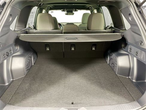 Used 2026 Subaru Forester Premium image 27