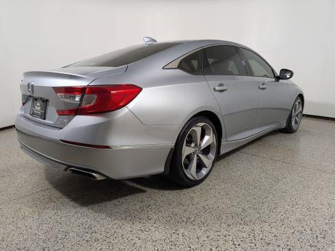 Used 2020 Honda Accord Touring image 7