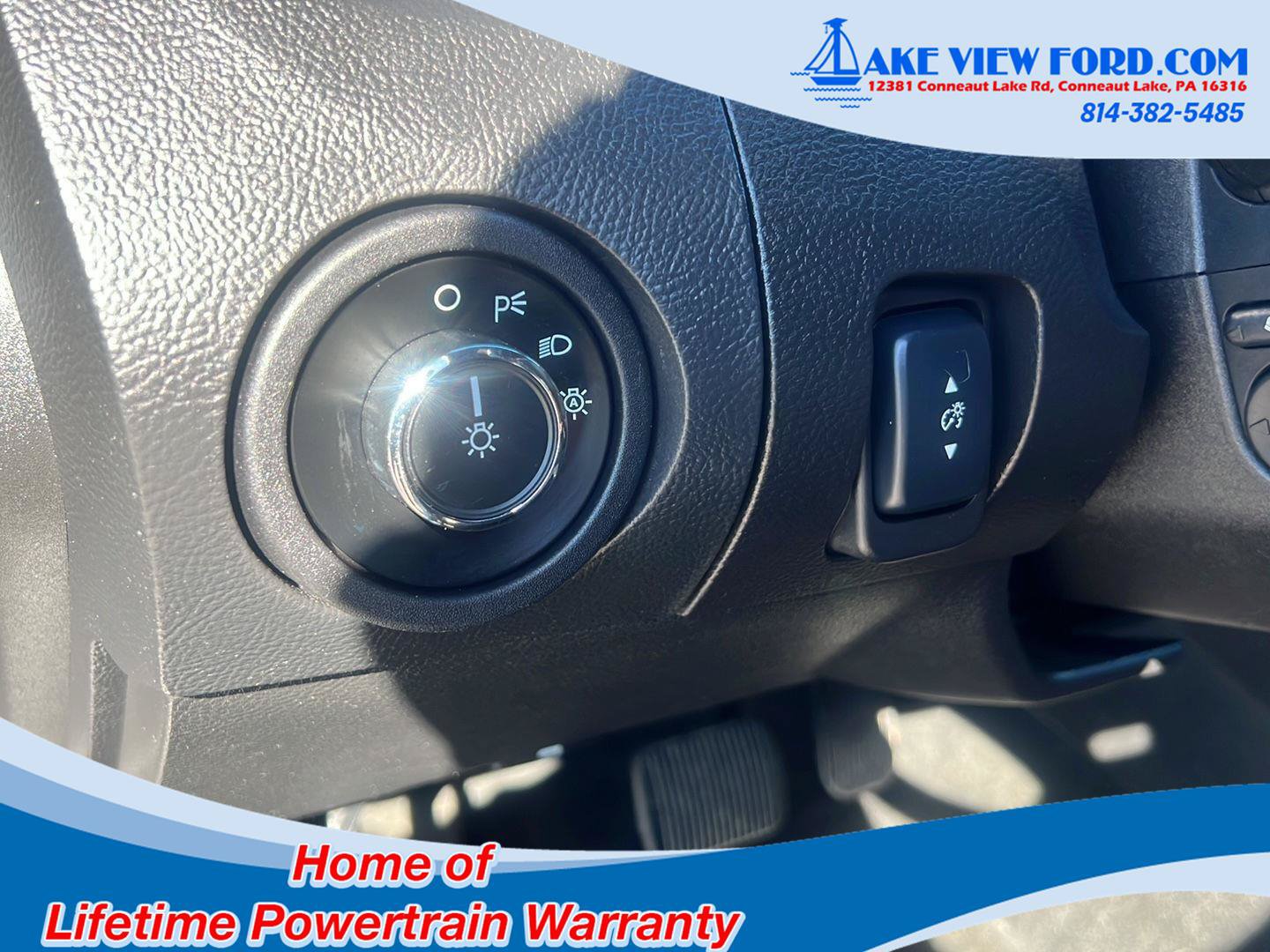 Used 2017 Ford Taurus Limited FWD image 22