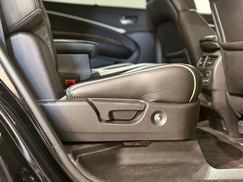 Used 2017 Acura MDX SH-AWD w/ Advance Package image 70