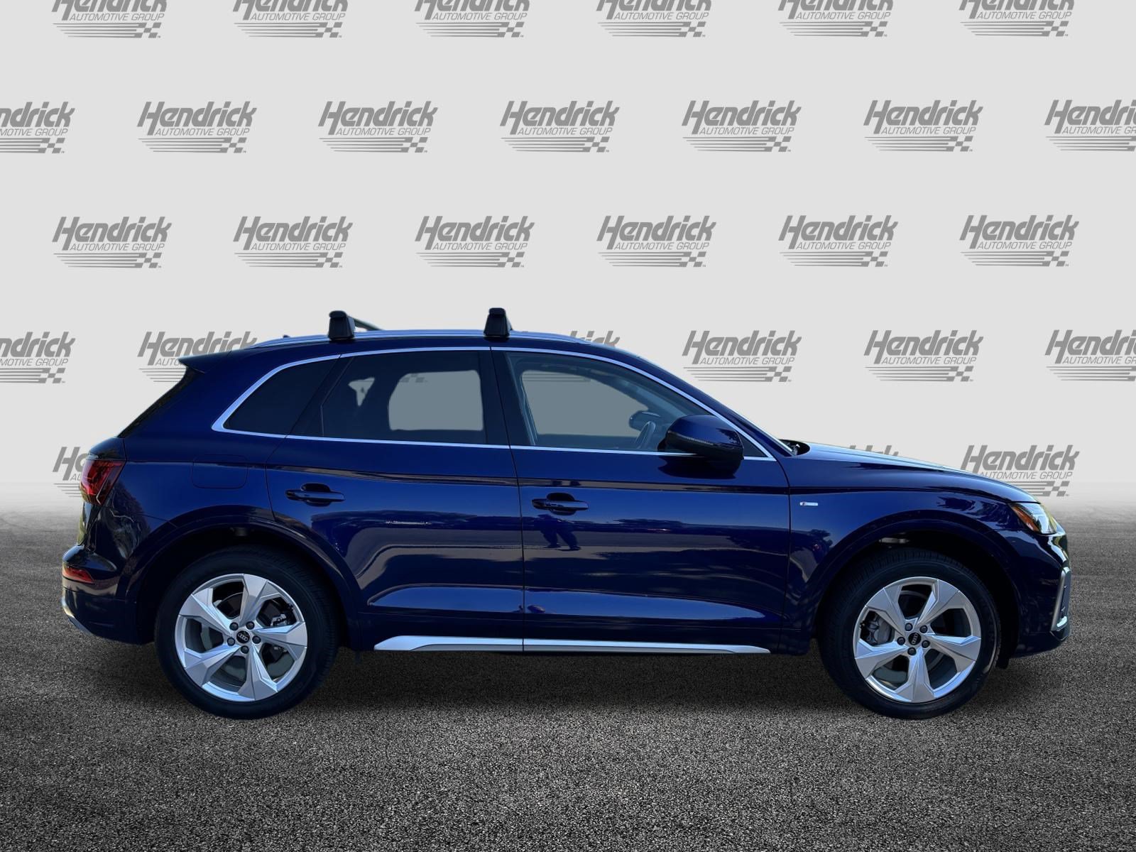 Used 2022 Audi Q5 2.0T Premium Plus w/ Premium Plus Package AWD/4WD image 11