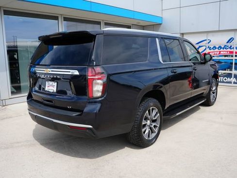Used 2021 Chevrolet Suburban LT w/ Rear Media and Nav Package AWD/4WD image 37
