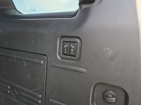 Used 2024 GMC Hummer EV 3X AWD/4WD image 35