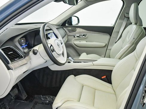 Certified 2023 Volvo XC90 T8 Ultimate image 21