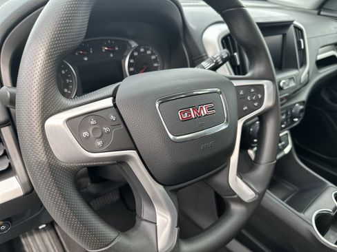 Certified 2024 GMC Terrain SLE w/ Driver Convenience Package image 14