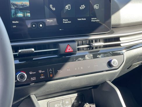 New 2026 Kia Sportage EX image 15